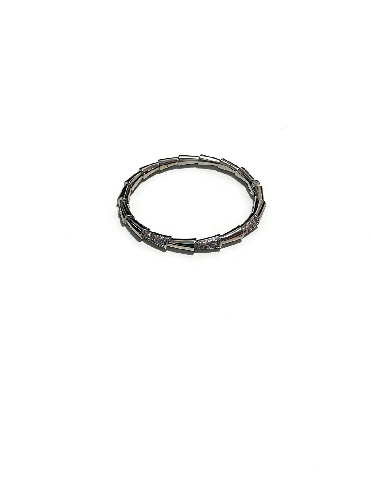 Martin Graham bracelet in polished metal-tone – detail view