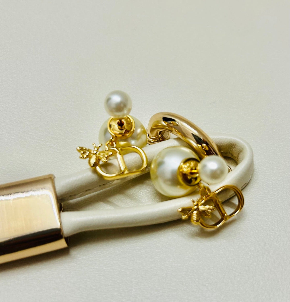Martin Graham earrings in polished metal-tone – detail view