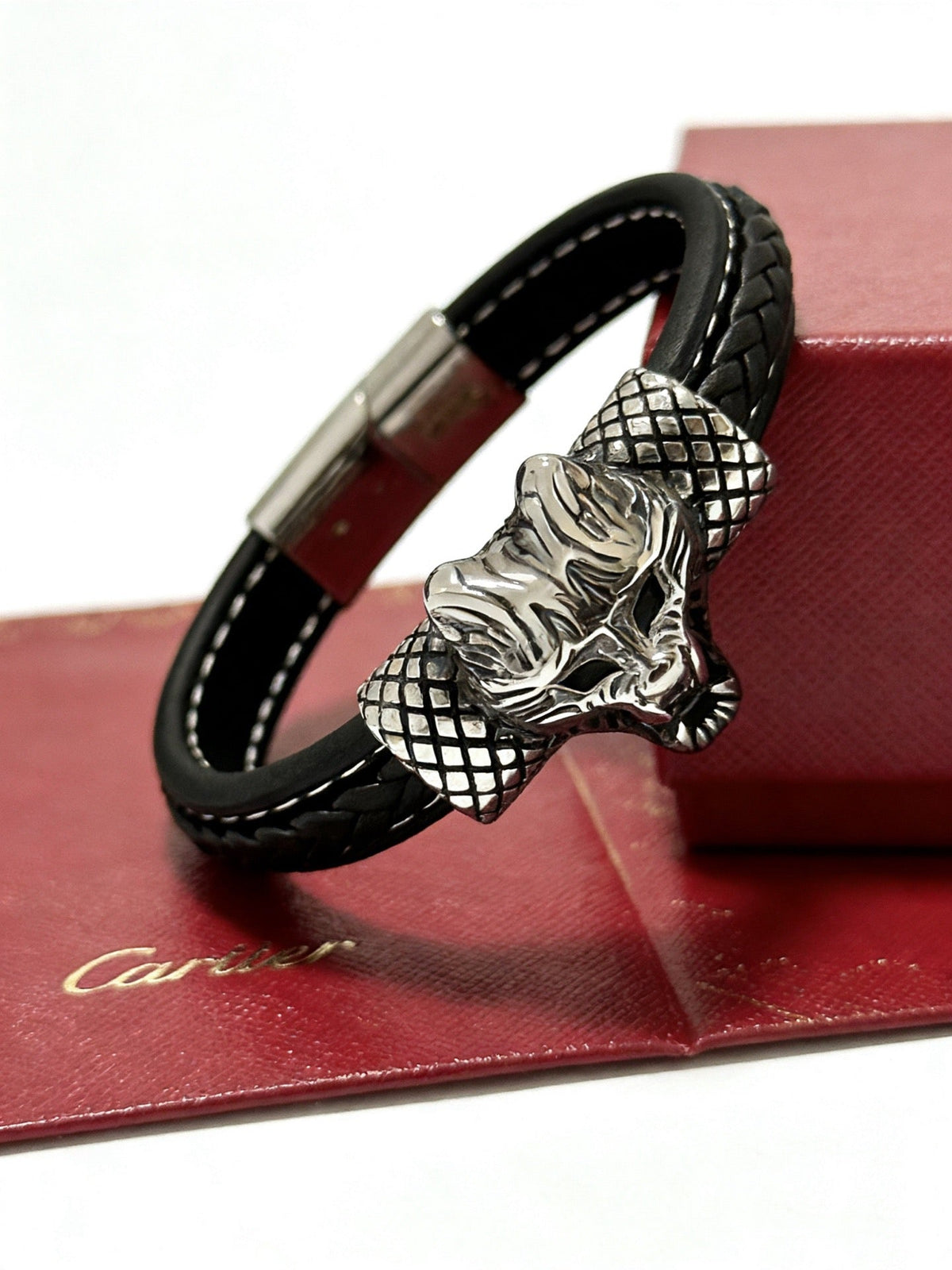 Martin Graham bracelet in polished metal-tone – detail view