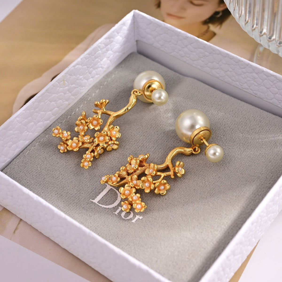 Martin Graham earrings in polished metal-tone – detail view