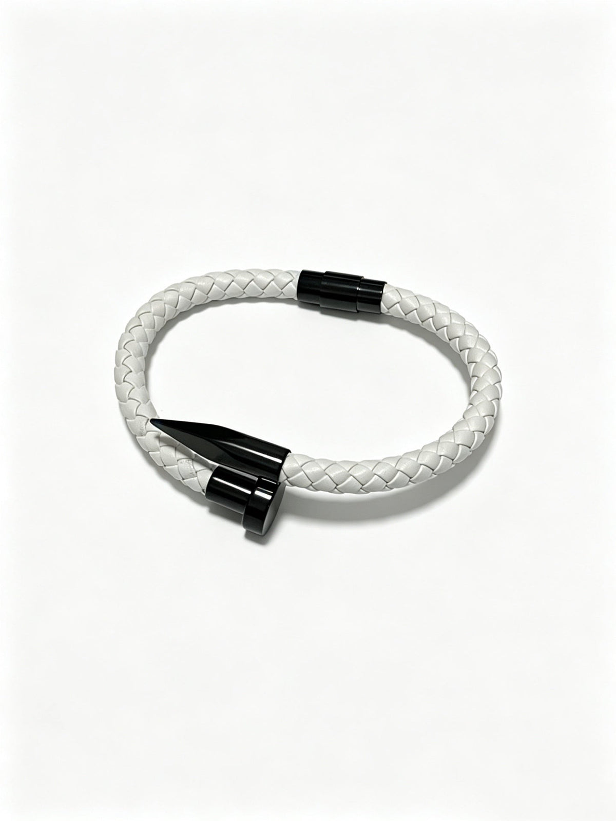 Martin Graham bracelet in polished metal-tone – detail view