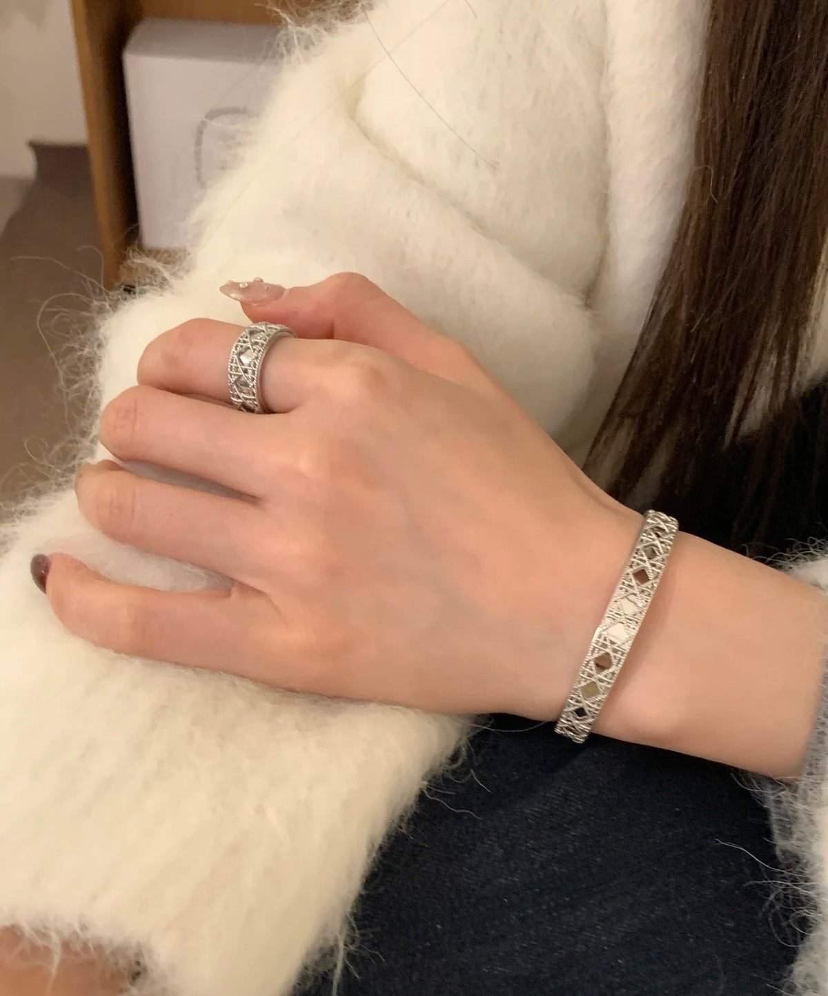 Martin Graham bracelet in polished metal-tone – detail view