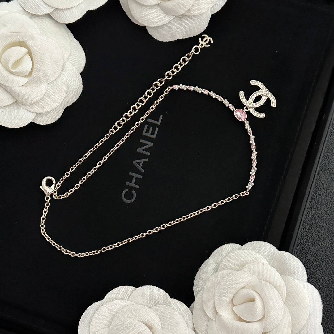 Martin Graham pendant necklace in polished metal-tone – detail view