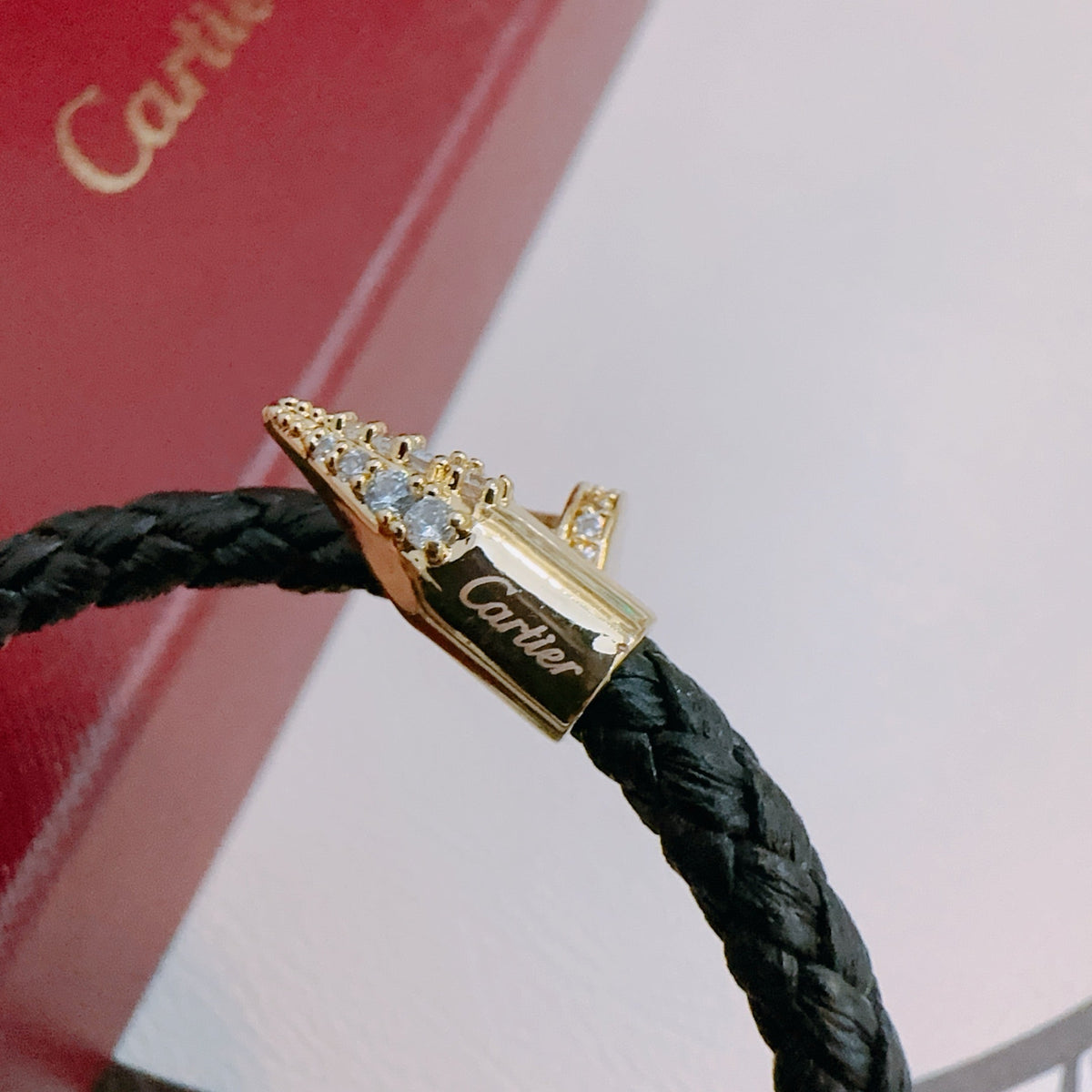 Martin Graham bracelet in polished metal-tone – detail view