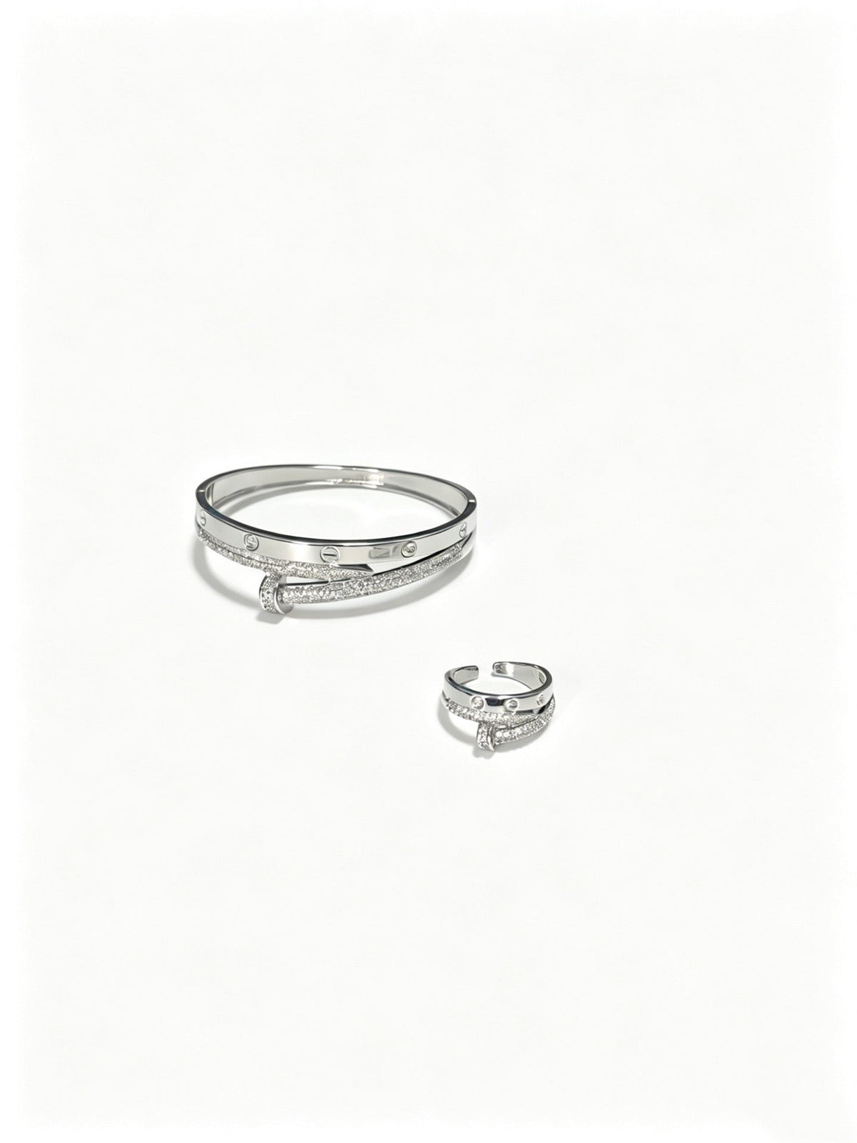 Martin Graham bracelet in polished metal-tone – detail view