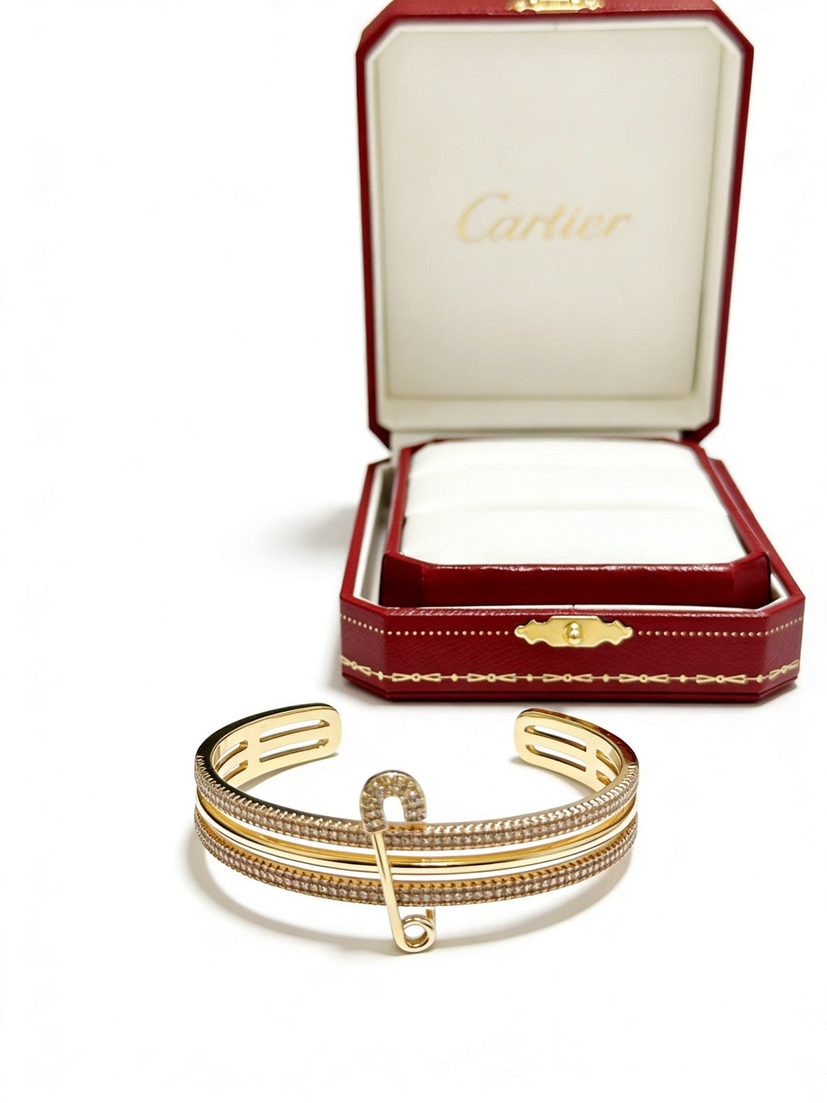 Martin Graham bracelet in polished metal-tone – detail view