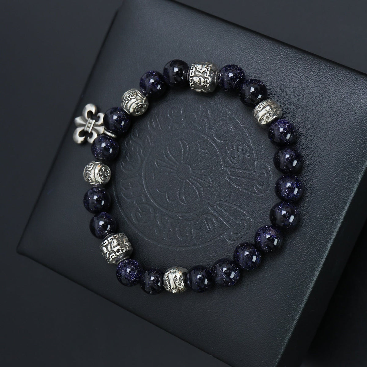 Martin Graham beaded bracelet in polished metal-tone – detail view
