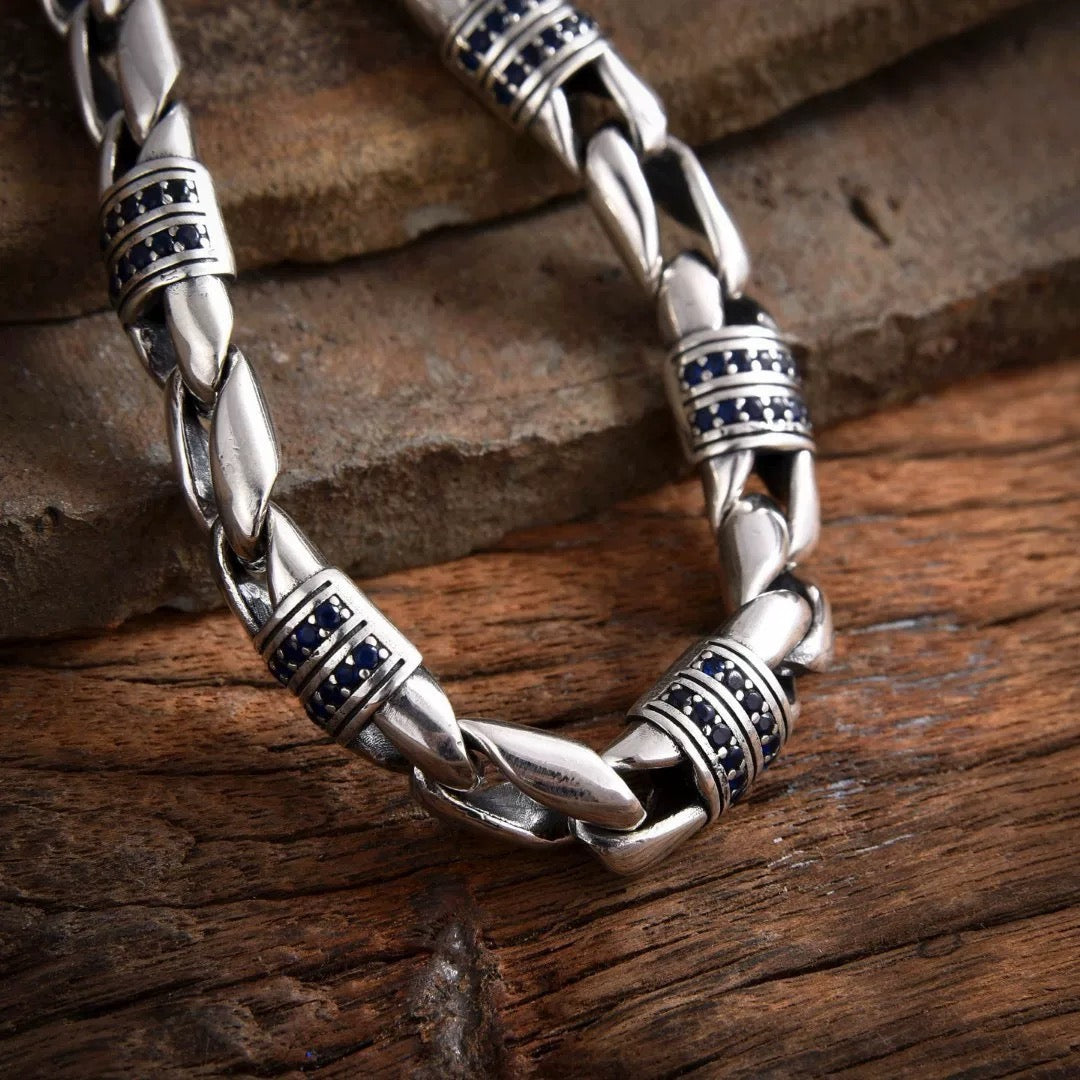 Martin Graham bracelet in polished metal-tone – detail view