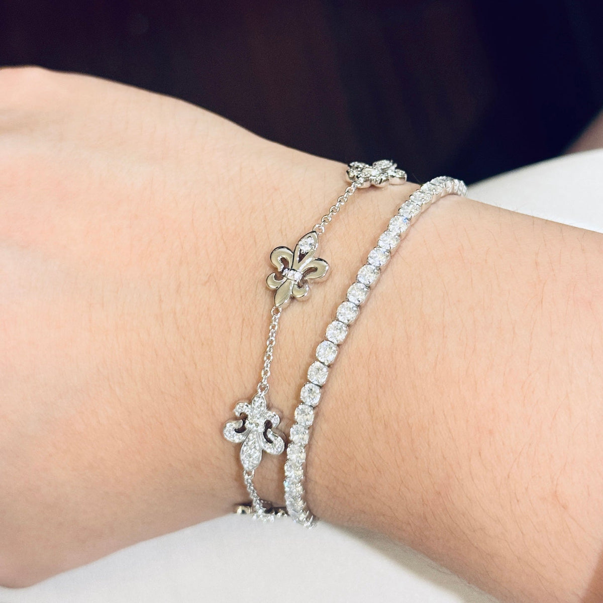 Martin Graham bracelet in polished metal-tone – detail view