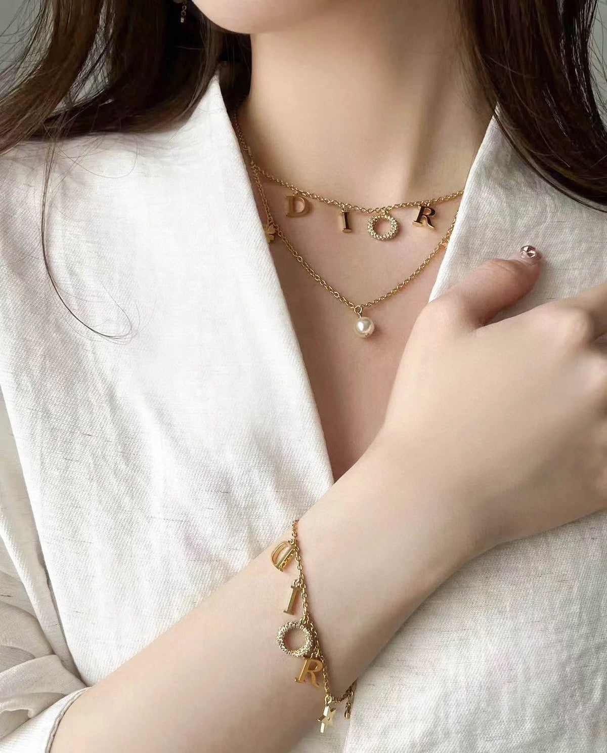 Martin Graham bracelet in polished metal-tone – detail view