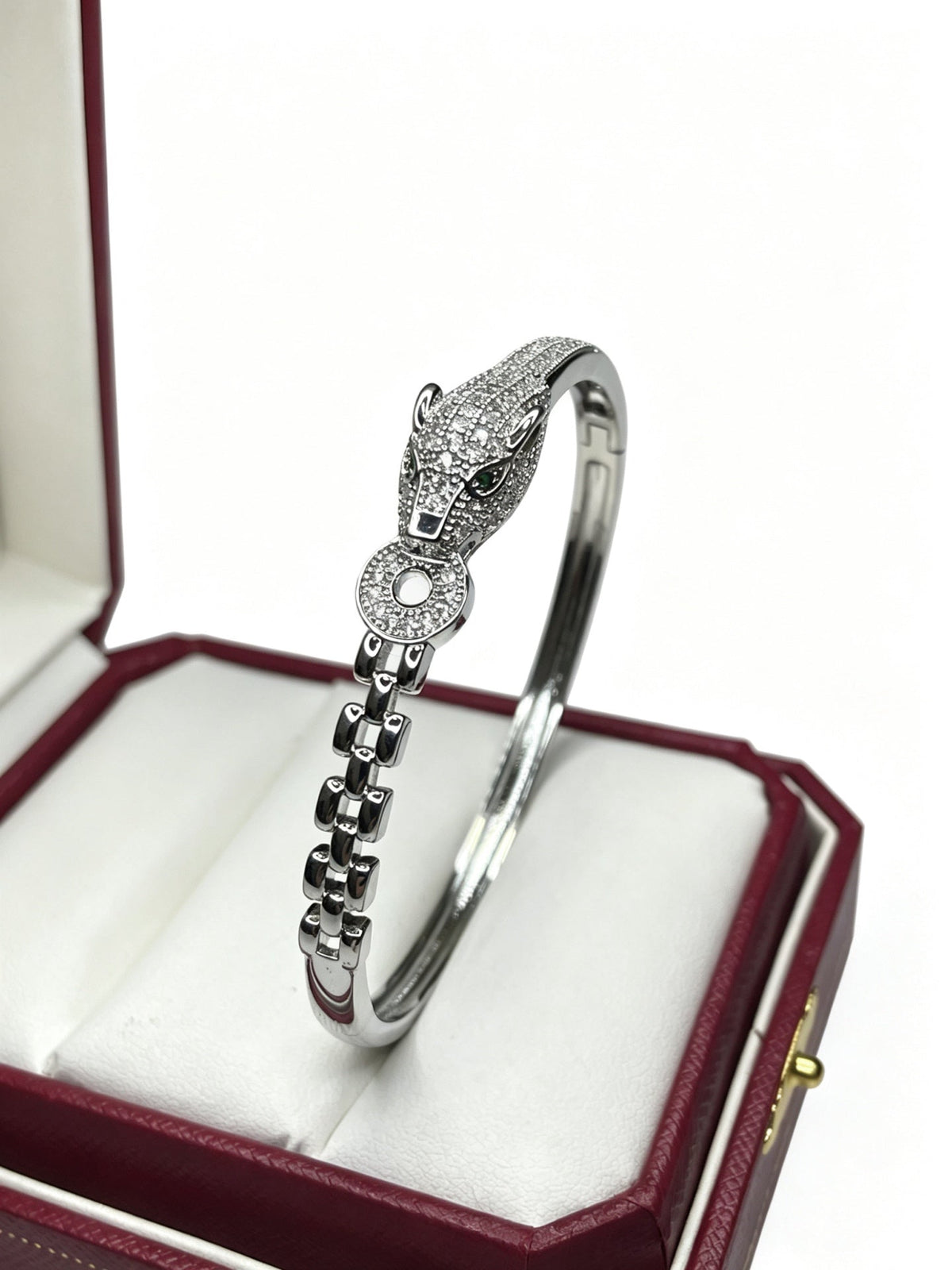 Martin Graham bracelet in polished metal-tone – detail view