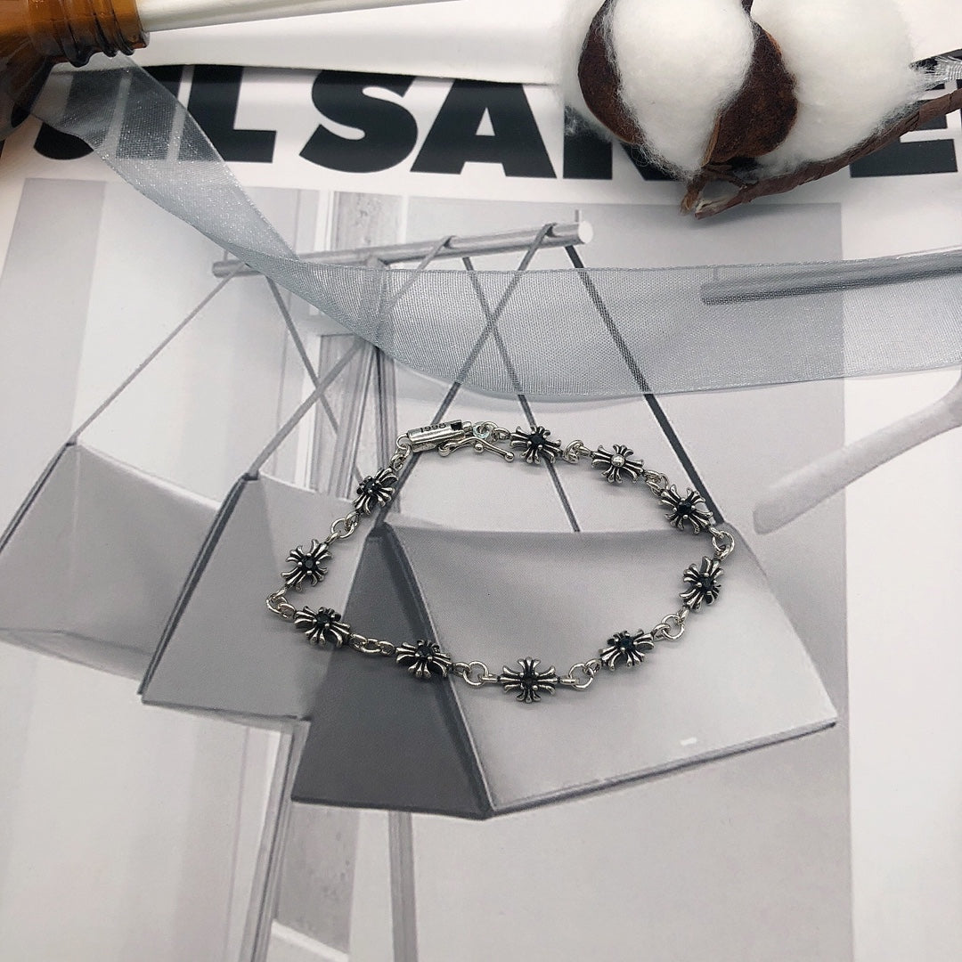 Martin Graham bracelet in polished metal-tone – detail view