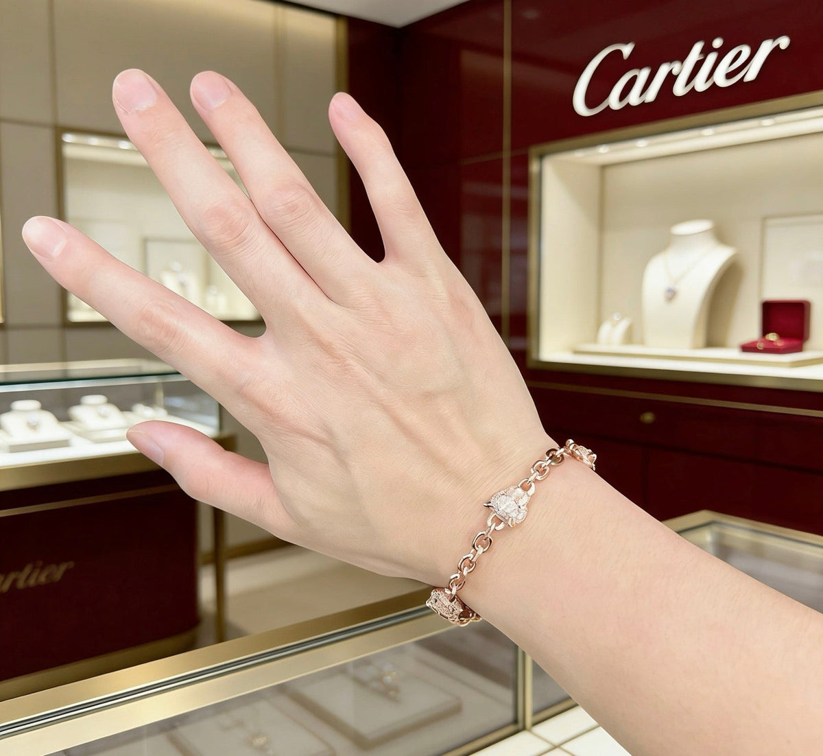Martin Graham bracelet in polished metal-tone – side detail