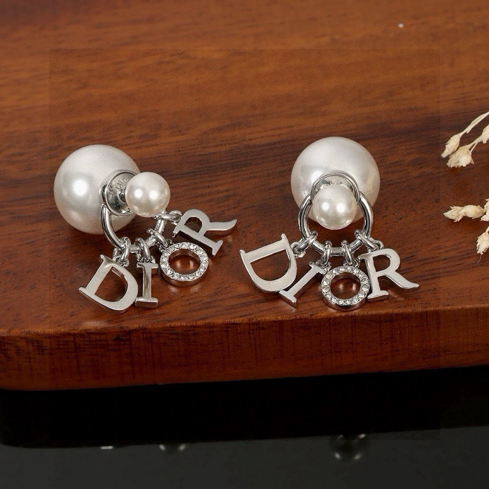 Martin Graham earrings in polished metal-tone – side detail