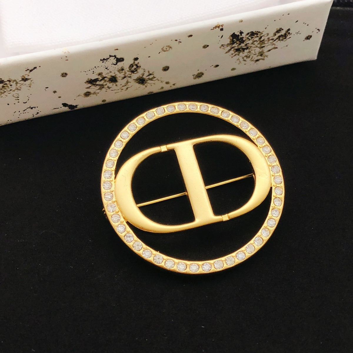 Martin Graham brooch in polished metal-tone – side detail