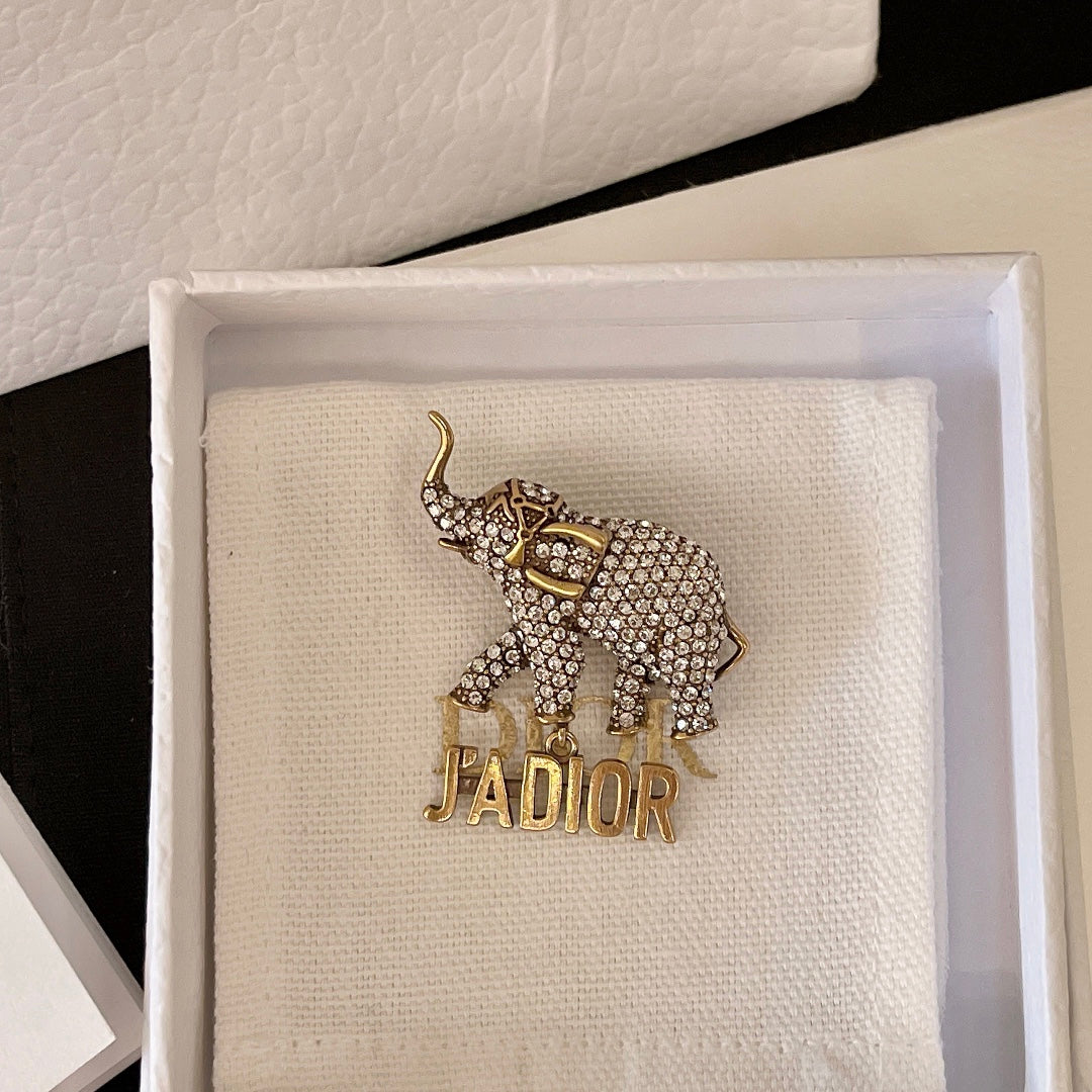 Martin Graham brooch in polished metal-tone – side detail