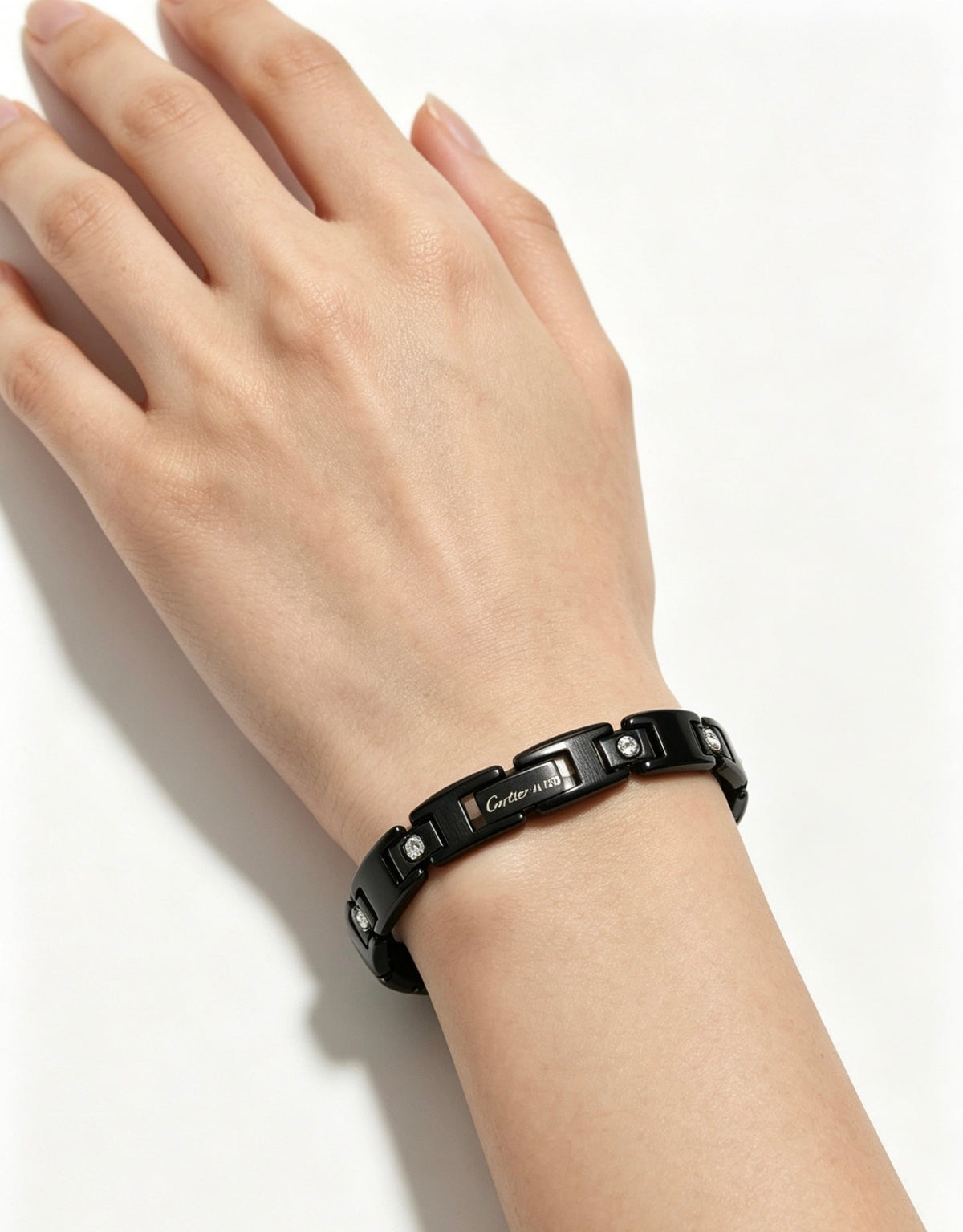 Martin Graham bracelet in polished metal-tone – side detail