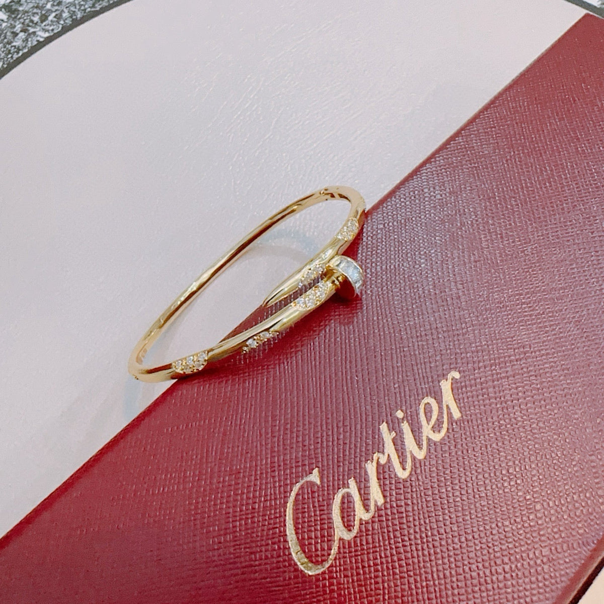 Martin Graham bracelet in polished metal-tone – side detail