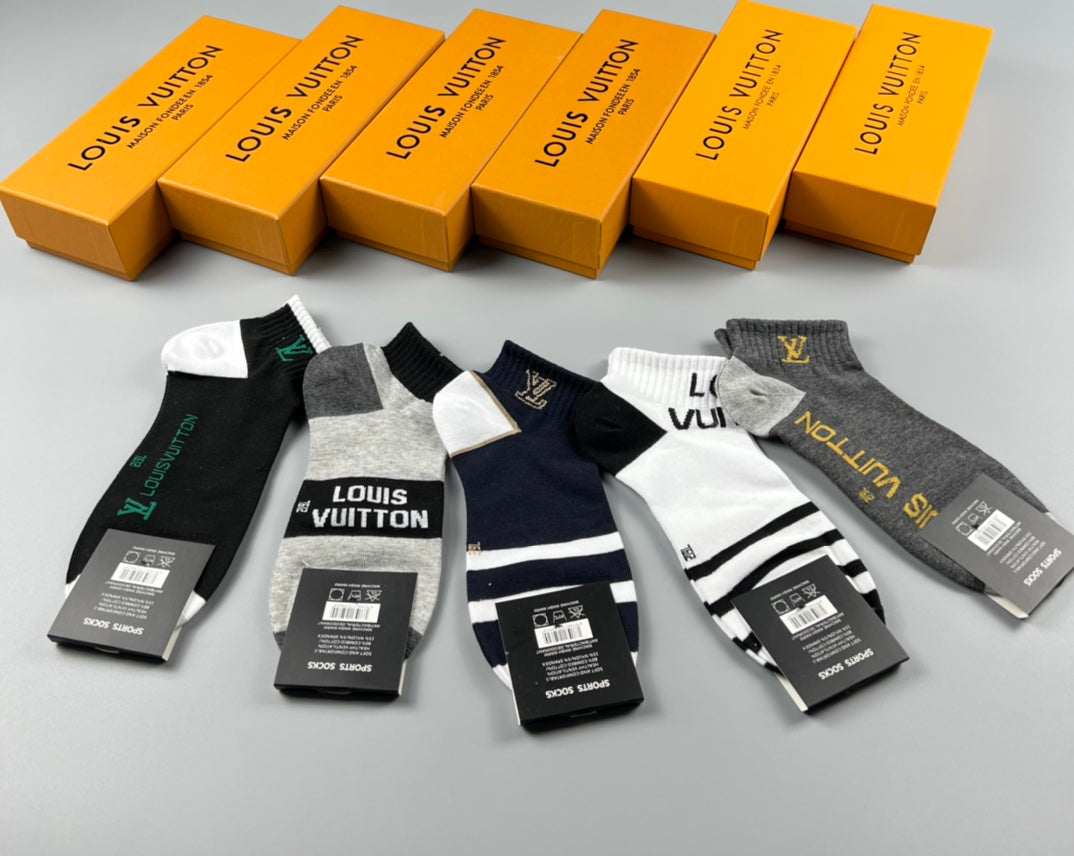 Louis Vuitton Assorted Initial And Star Motifs Ankle Socks - 5-Pair Set