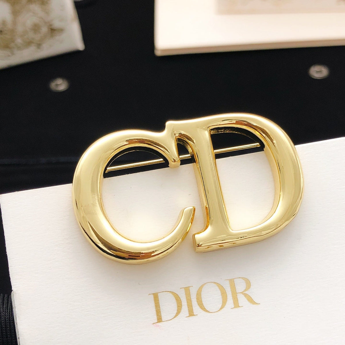 Martin Graham brooch in polished metal-tone – side detail