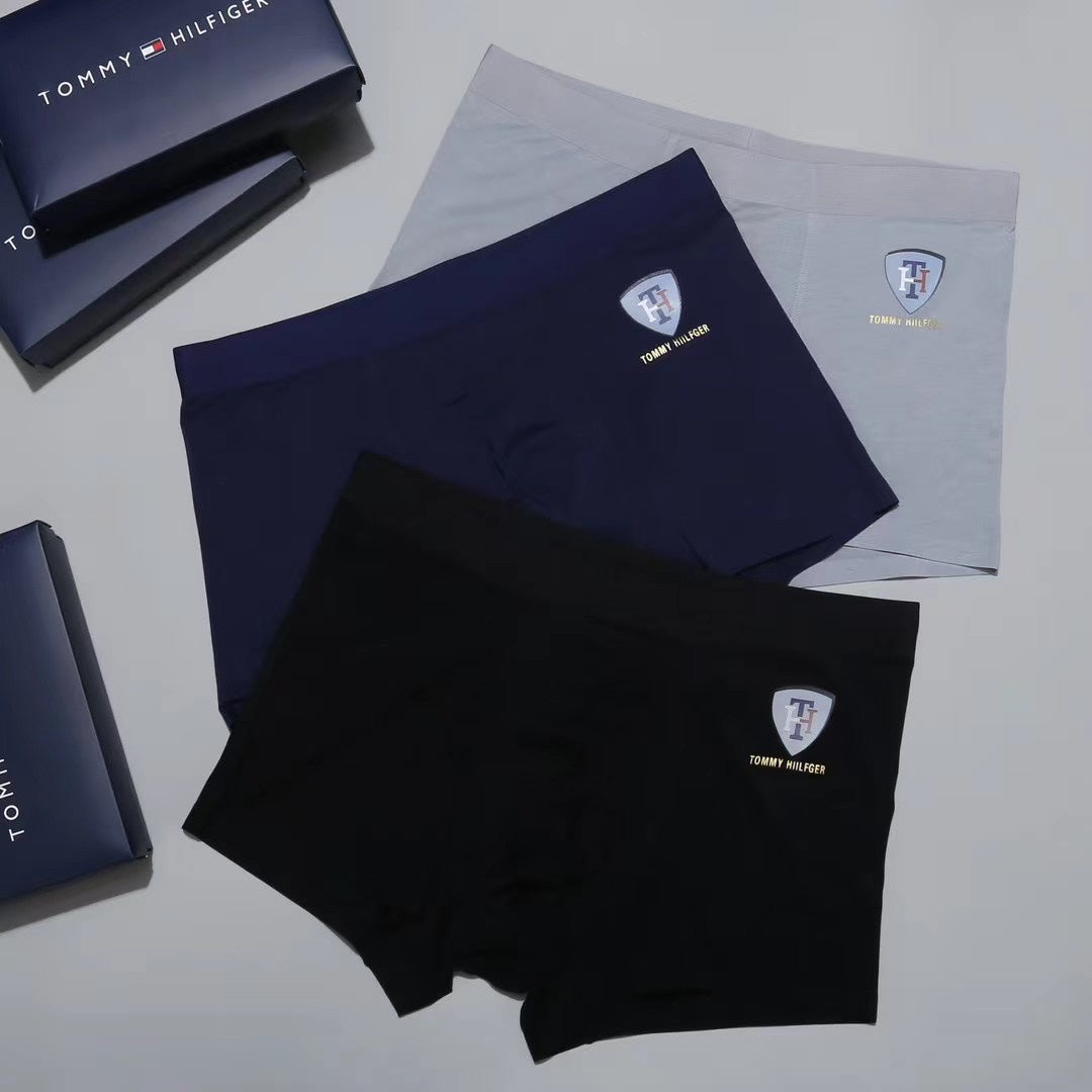 Tommy Hilfiger Crest-Style Details Men's Boxer Briefs - 3-Piece Box