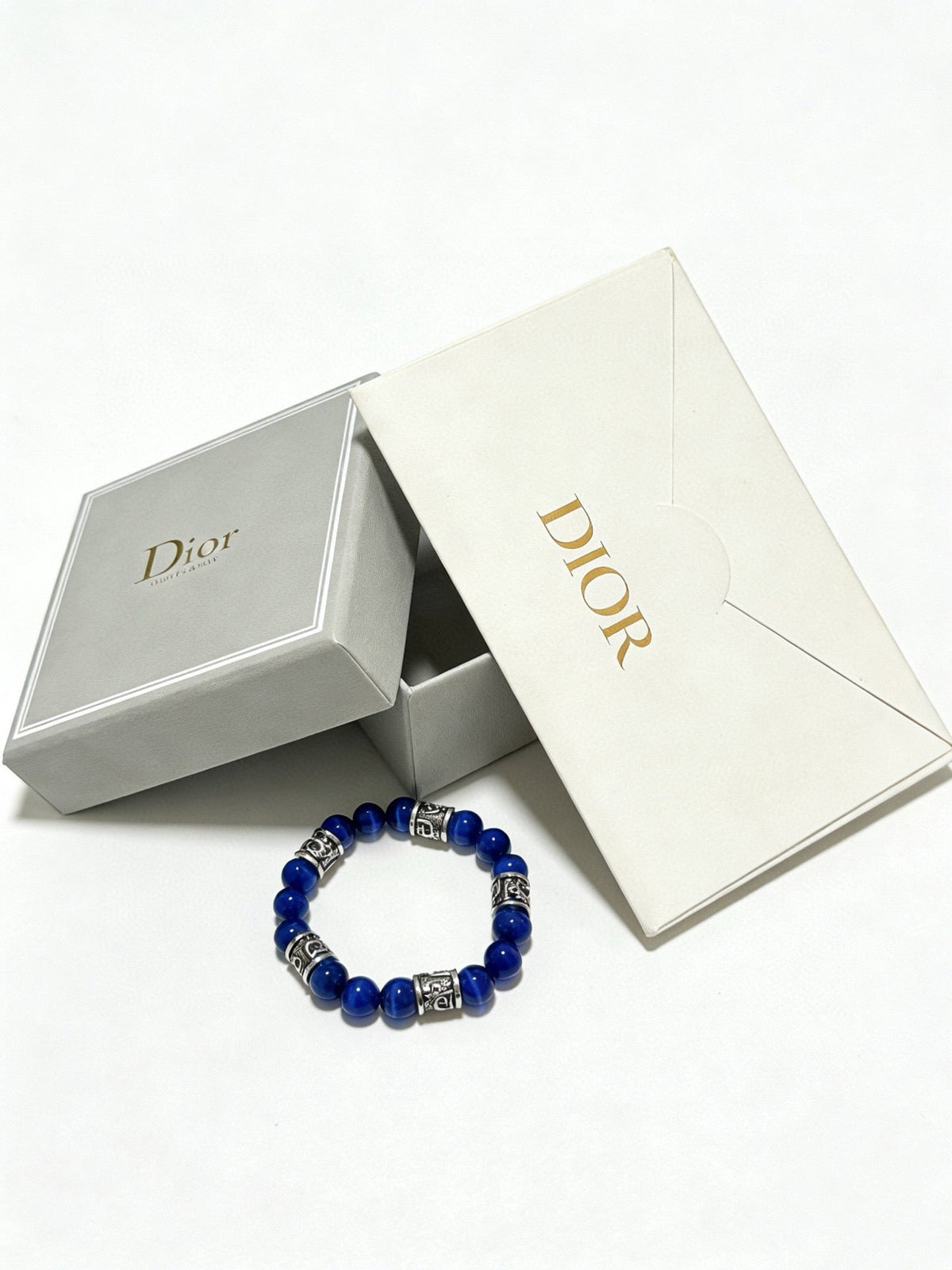 Martin Graham bracelet in polished metal-tone – side detail