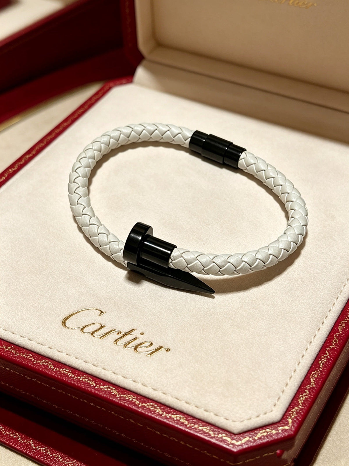 Martin Graham bracelet in polished metal-tone – side detail