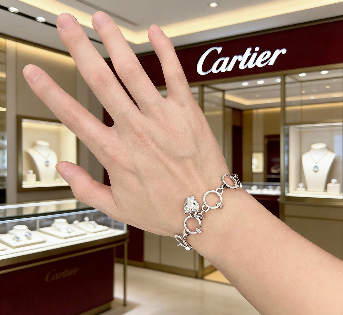 Martin Graham bracelet in polished metal-tone – side detail