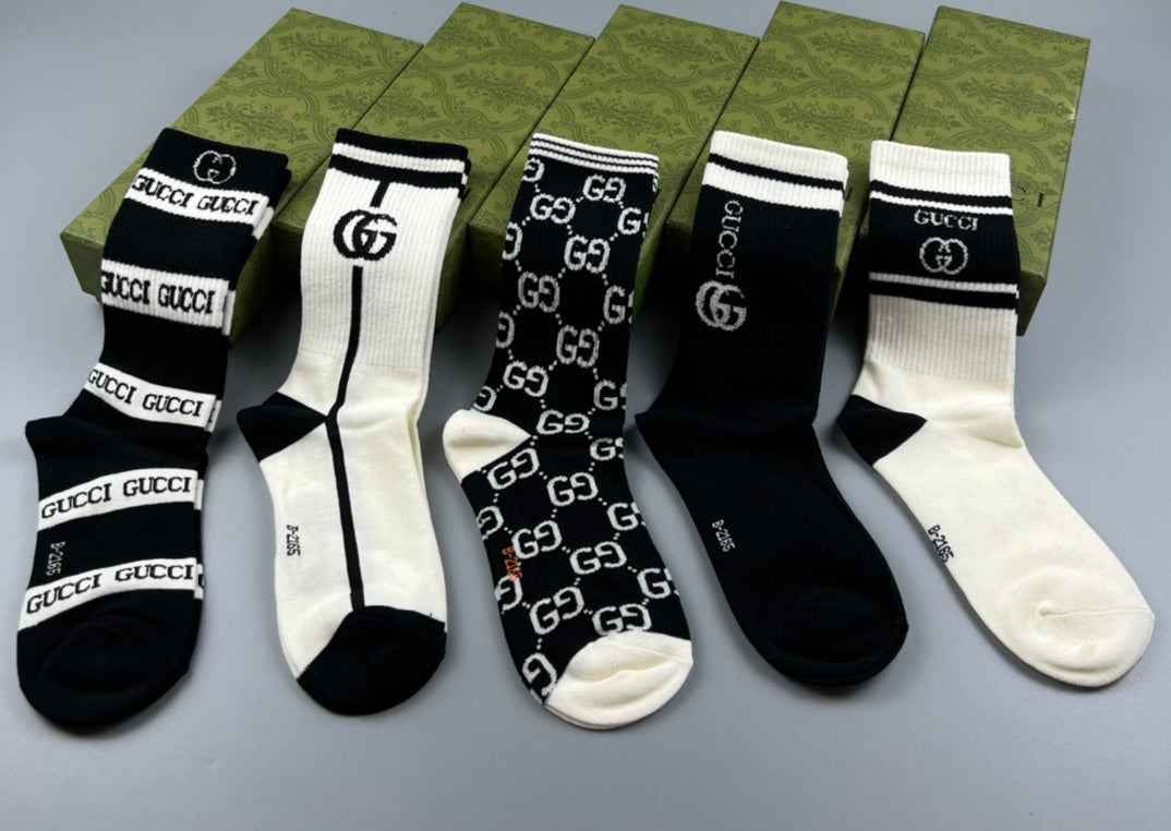 Gucci Cotton Geometric Linked Patterns Crew Socks - 5-Pair Set