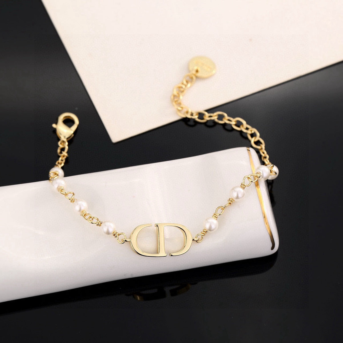 Martin Graham bracelet in polished metal-tone – side detail