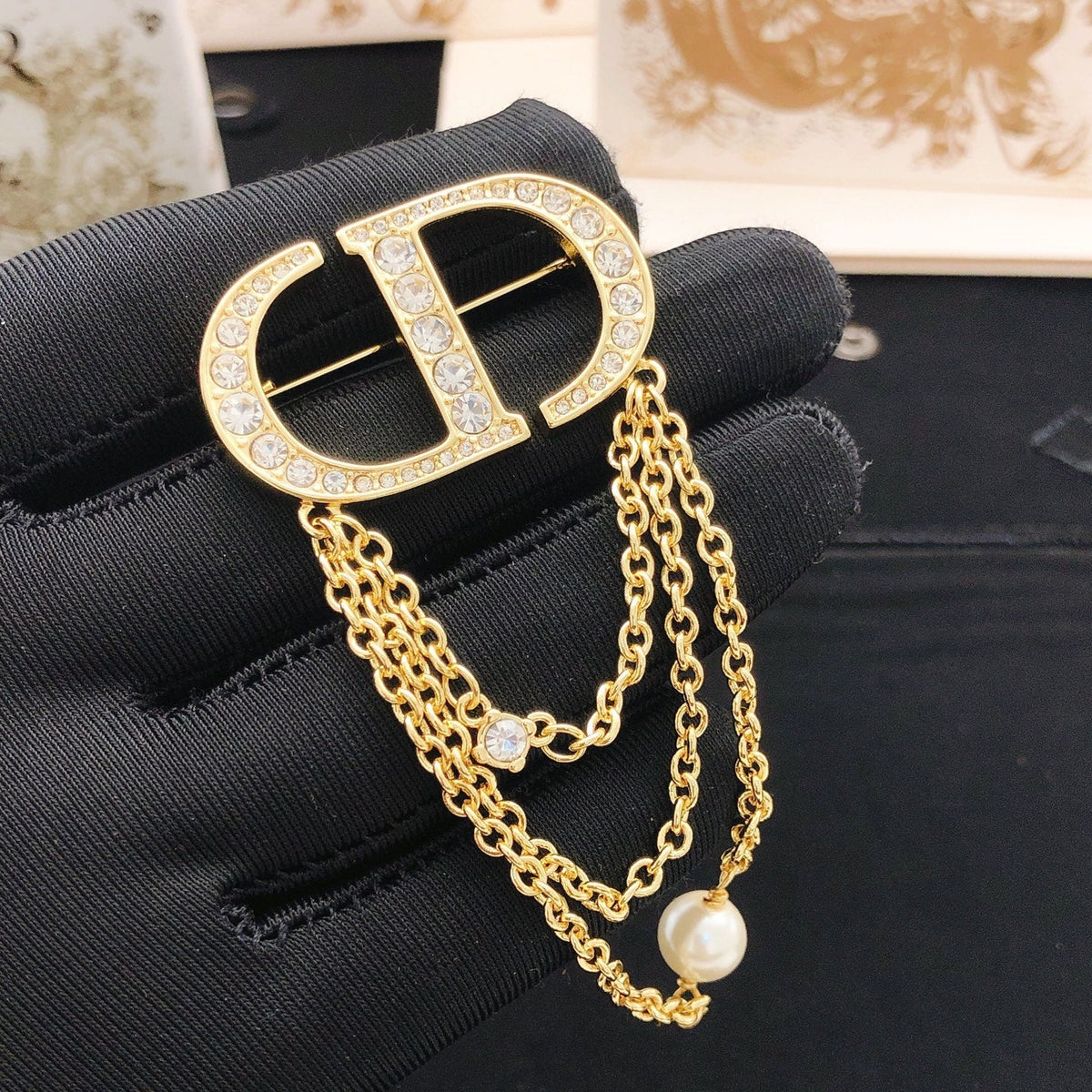 Martin Graham brooch in polished metal-tone – side detail