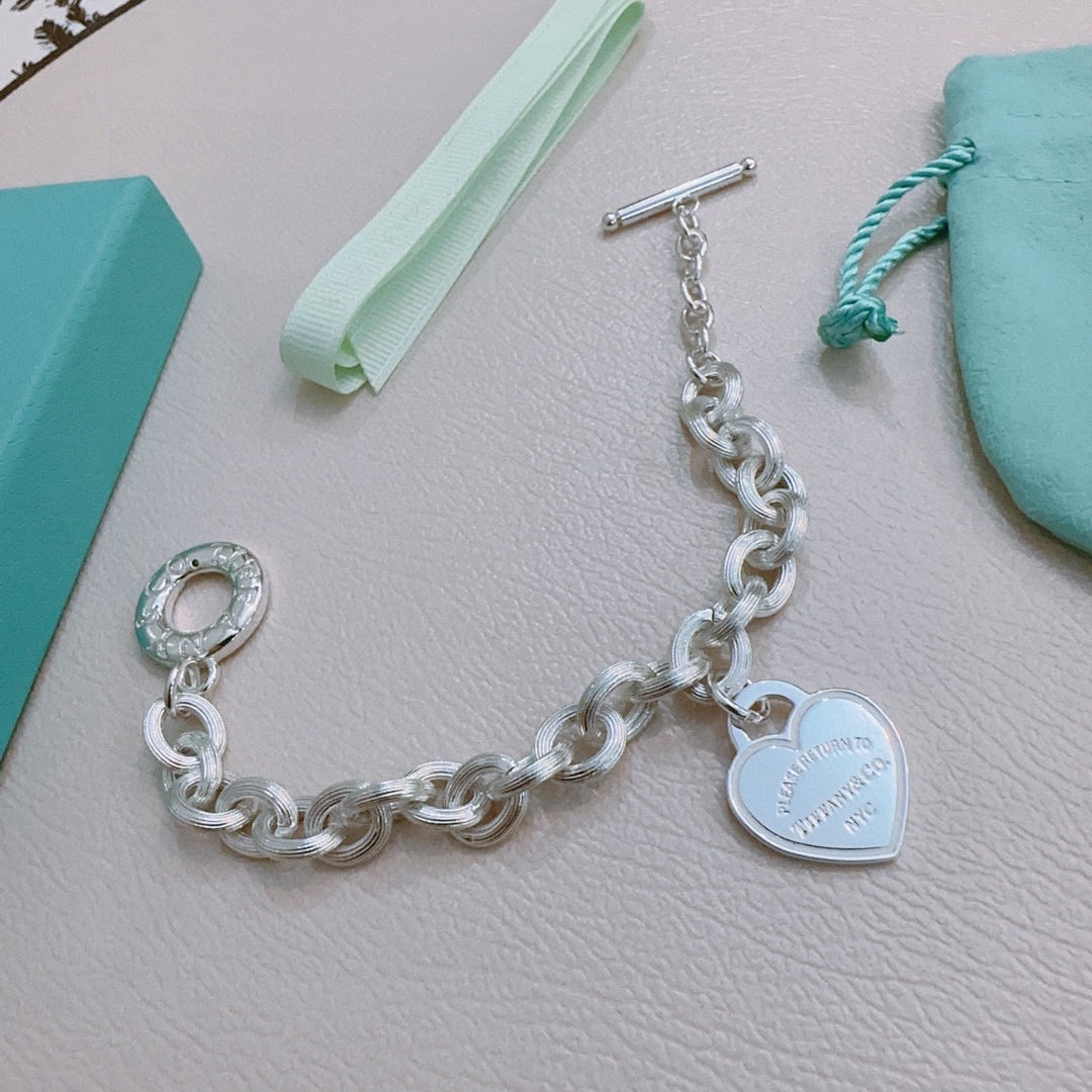 Martin Graham bracelet in polished metal-tone – side detail