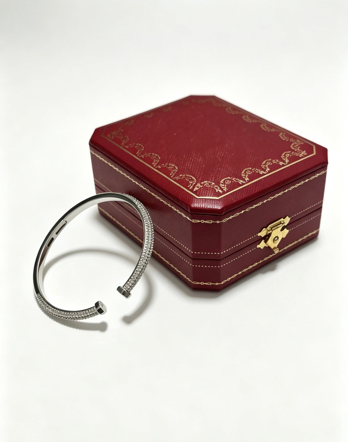 Martin Graham bracelet in polished metal-tone – side detail