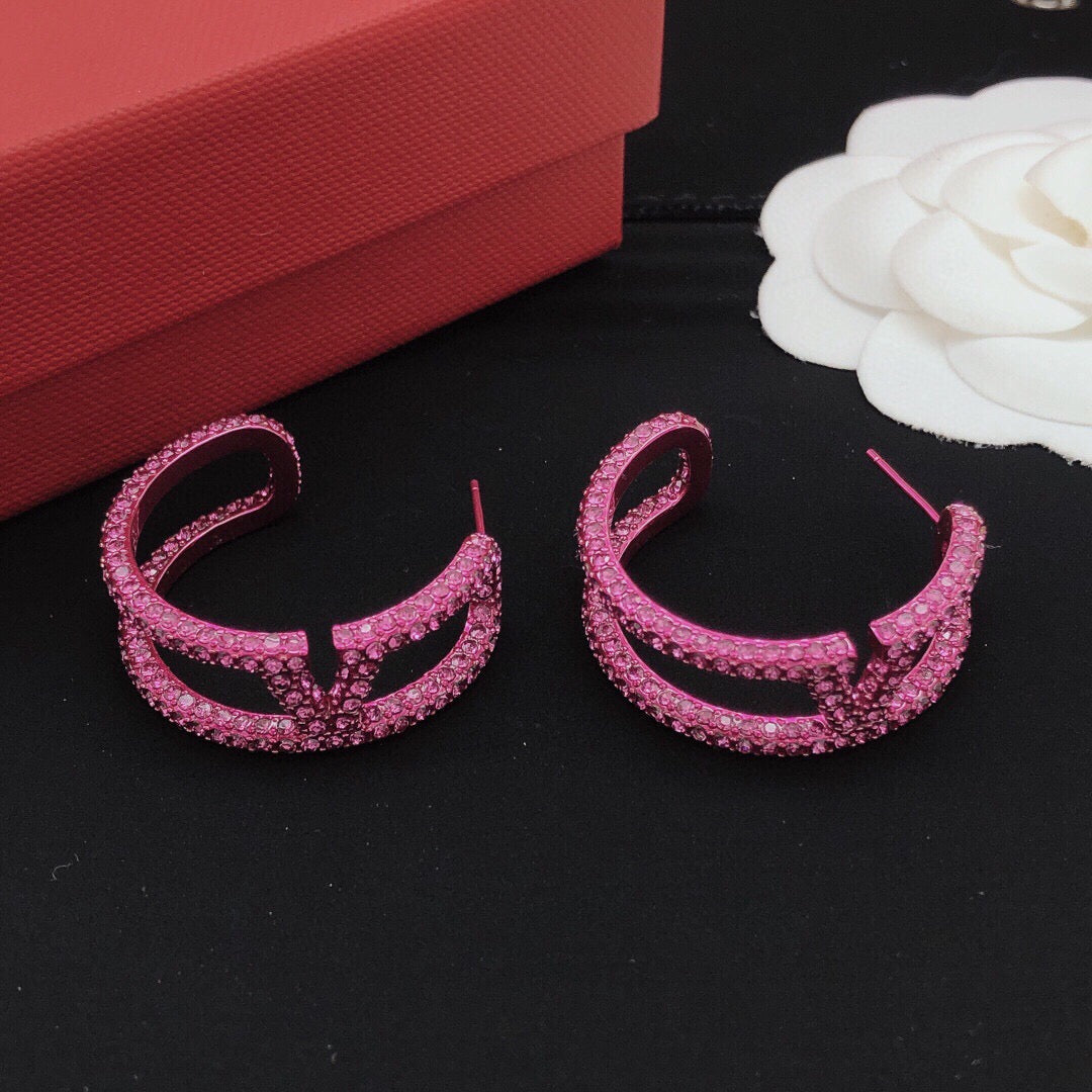 Martin Graham earrings in polished metal-tone – side detail