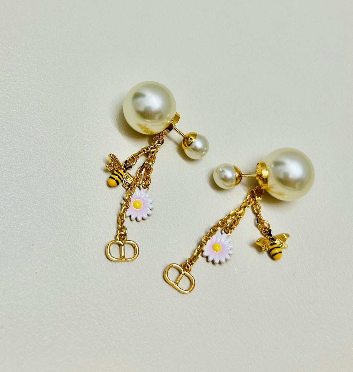 Martin Graham earrings in polished metal-tone – side detail