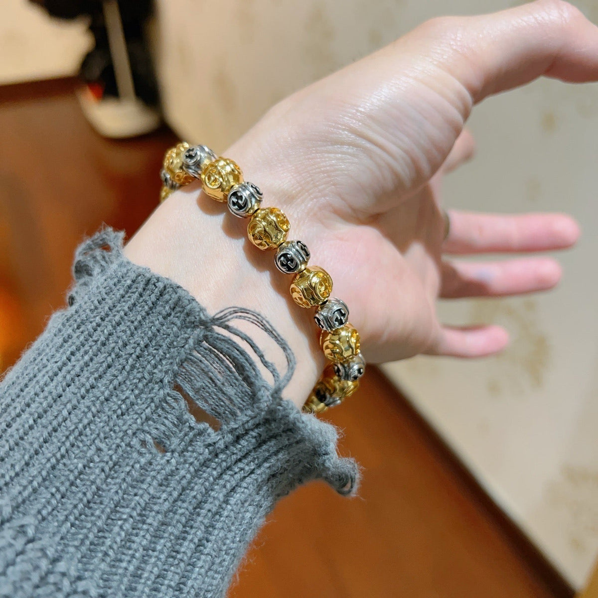 Martin Graham bracelet in polished metal-tone – side detail