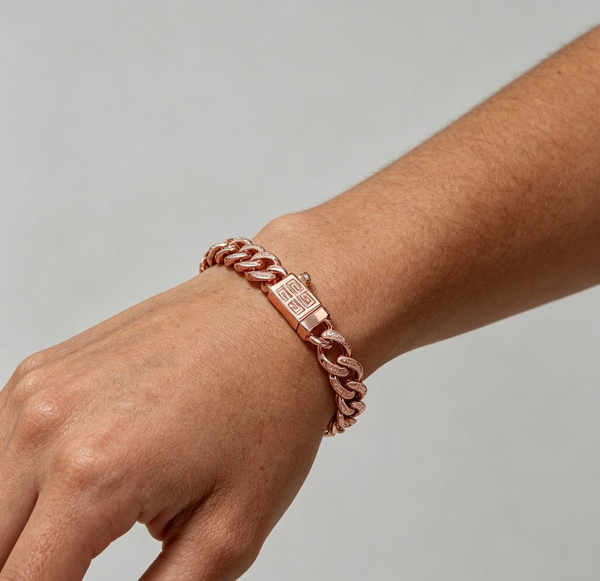 Martin Graham bracelet in polished metal-tone – side detail