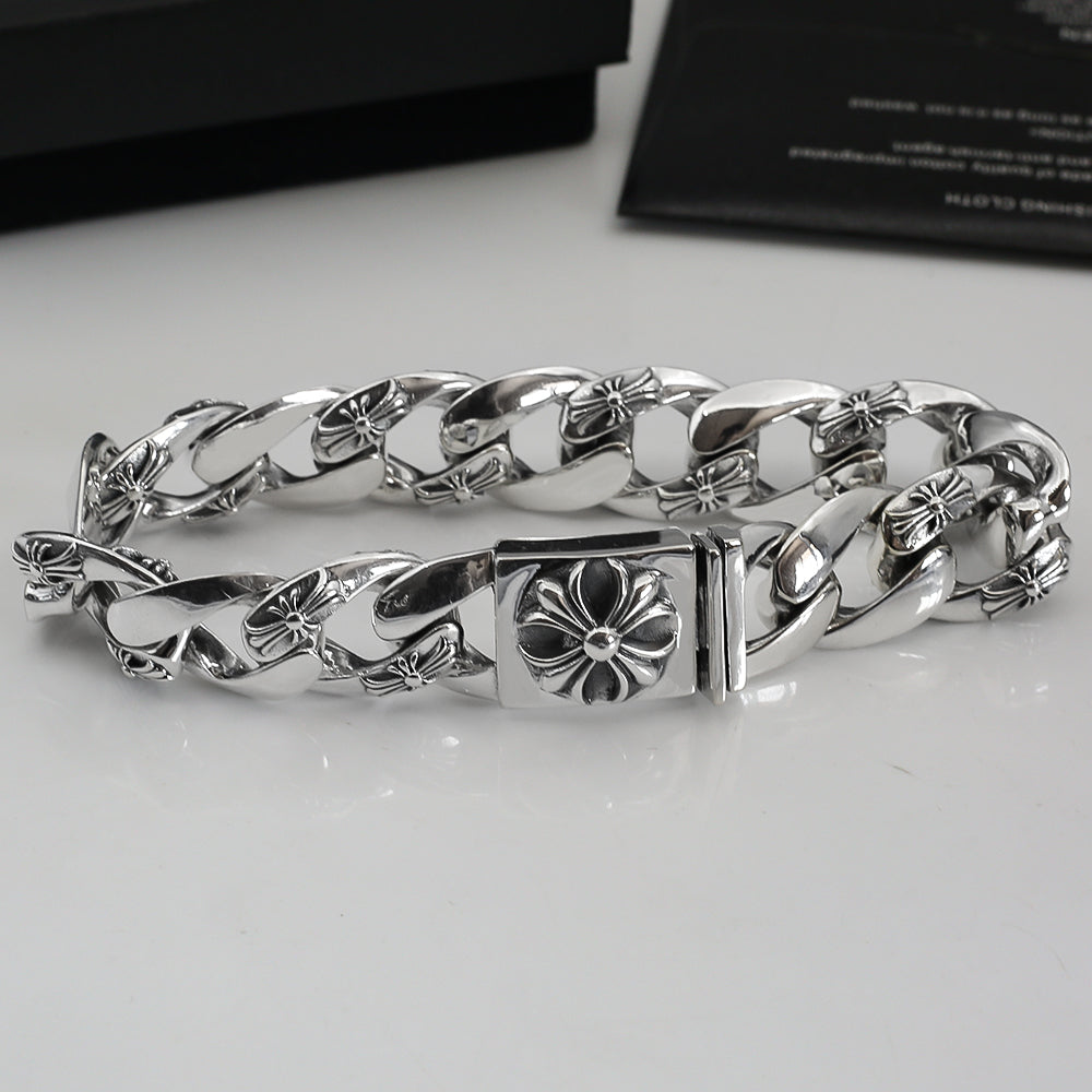 Martin Graham bracelet in polished metal-tone – close-up detail