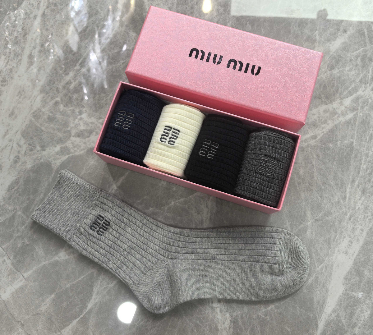 Miu Miu Cotton Mixed Neutral Logo Detail Crew Socks - 5-Pair Set