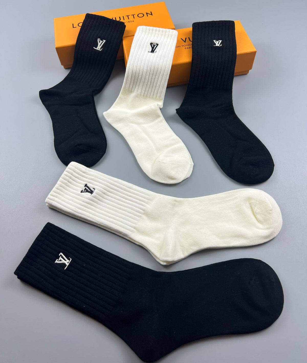 Louis Vuitton Small Initial Details Crew Socks - 5-Pair Set