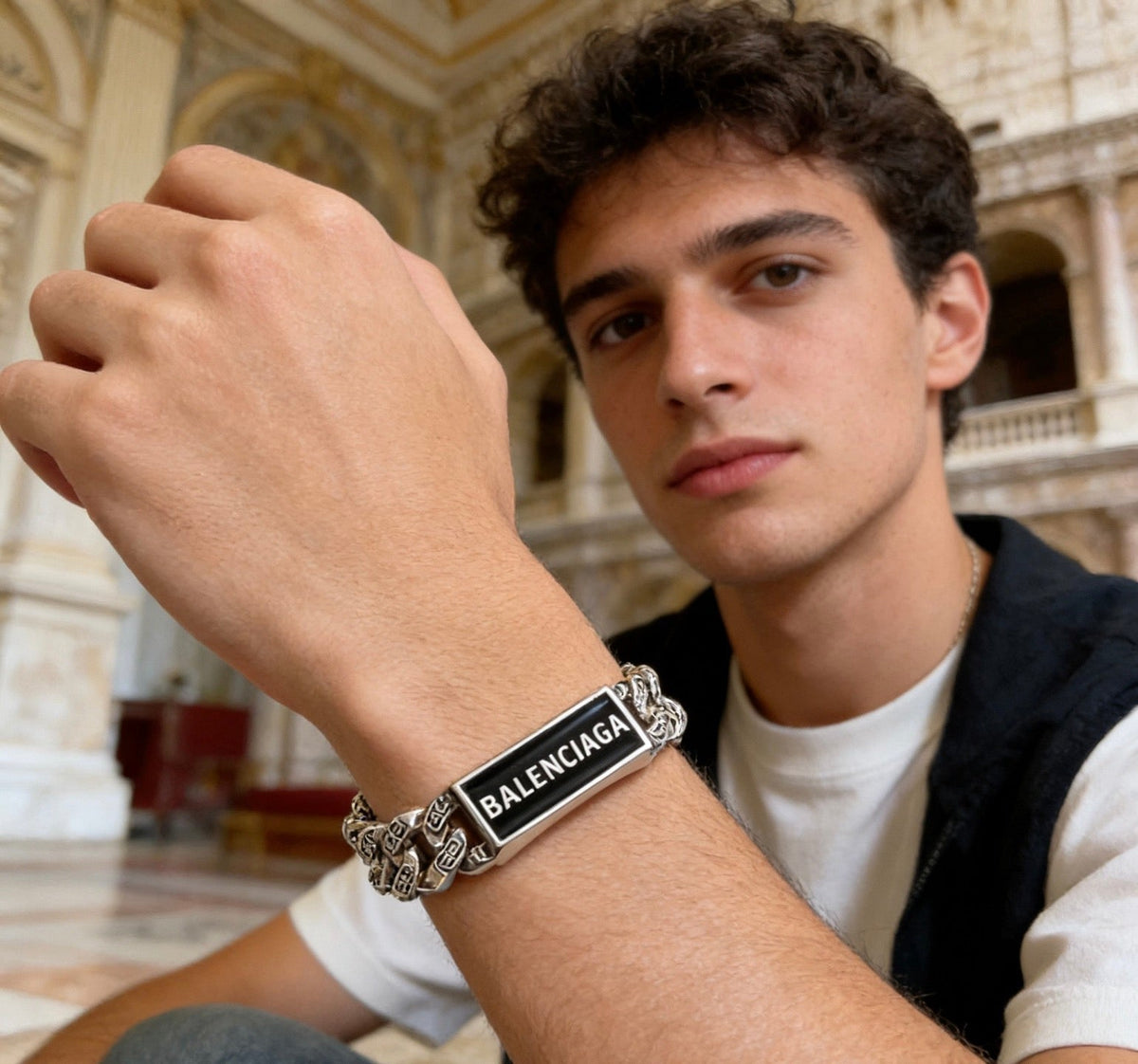 Martin Graham bracelet in polished metal-tone – close-up detail