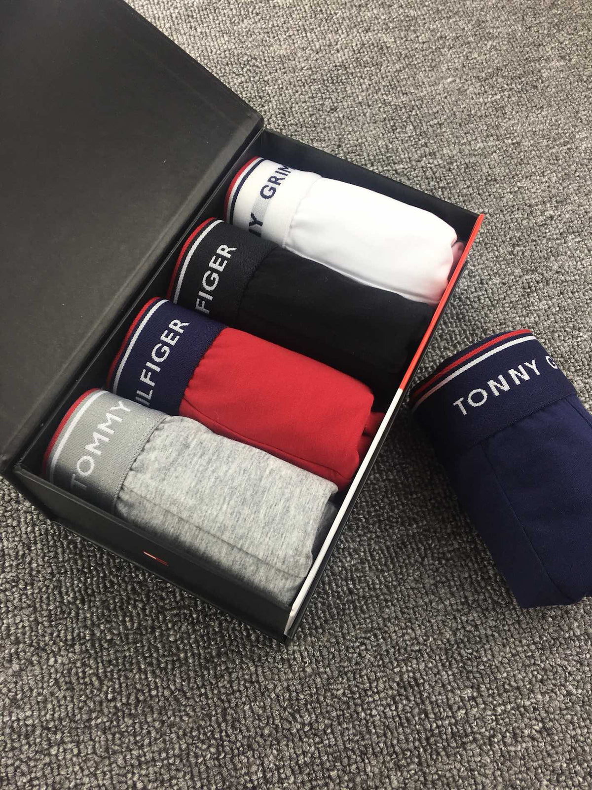 Tommy Hilfiger Odell Striped Logo Waistbands Men's Boxer Briefs - 3-Piece Box