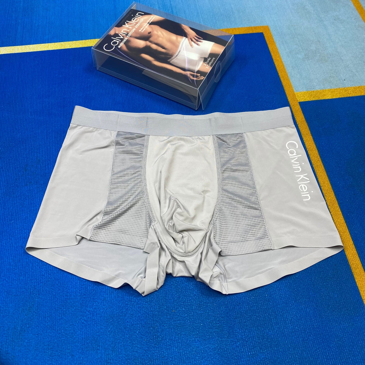 Calvin Klein Streamlined Waistbands Men's Boxer Briefs - 3-Piece Box