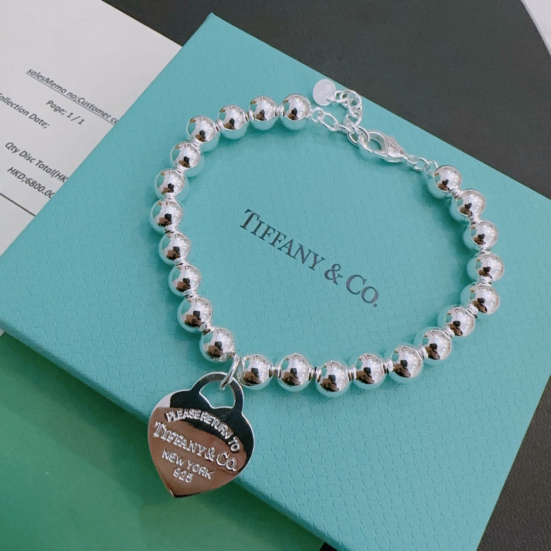 Martin Graham bracelet in polished metal-tone – close-up detail