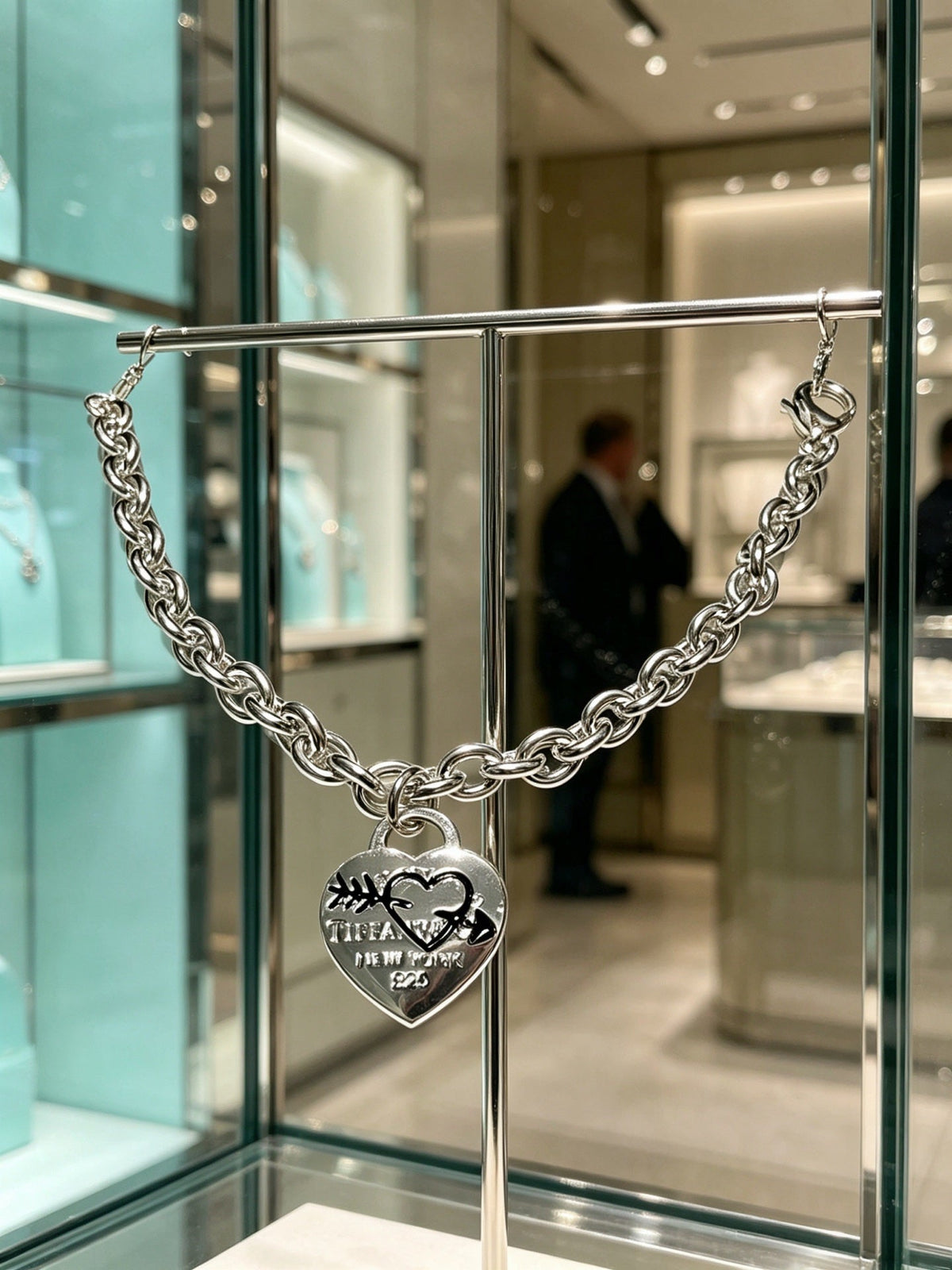 Martin Graham bracelet in polished metal-tone – close-up detail