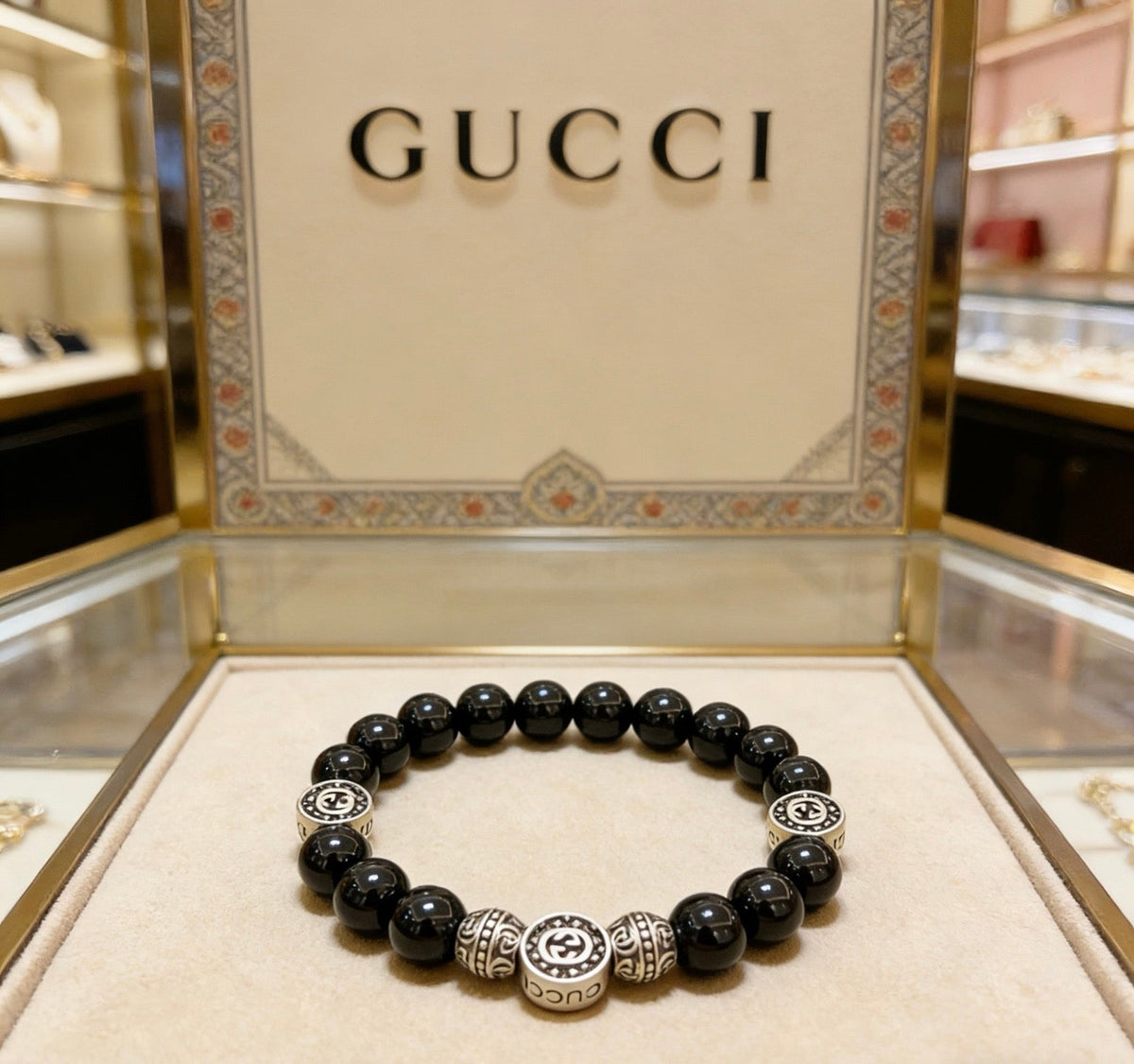 Martin Graham bracelet in polished metal-tone – close-up detail