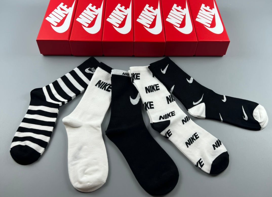 Nike Monochrome Pattern Crew Socks - Assorted Set