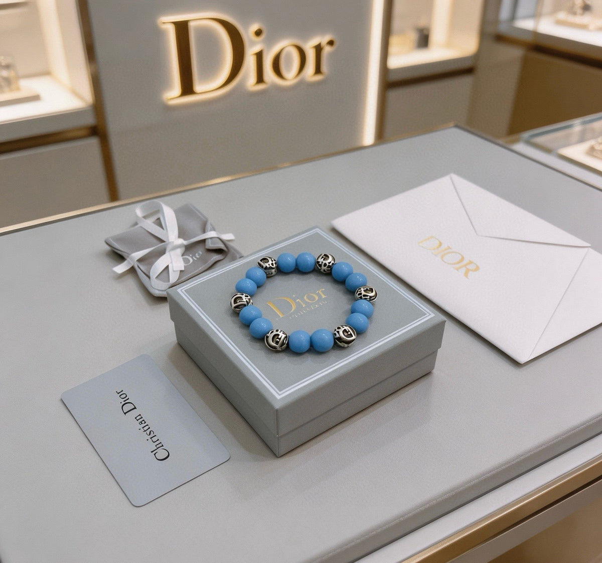 Martin Graham bracelet in polished metal-tone – close-up detail