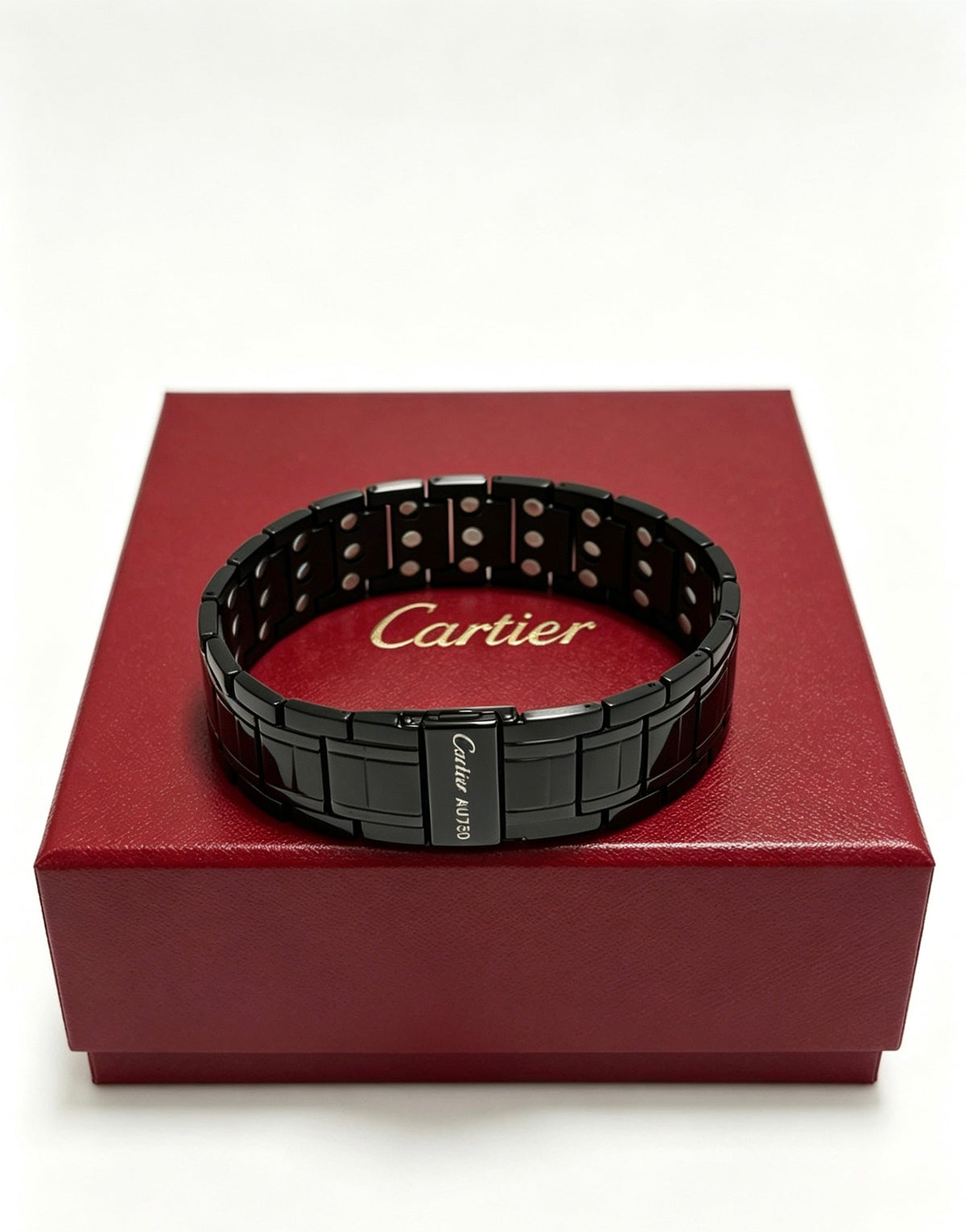 Martin Graham bracelet in polished metal-tone – close-up detail
