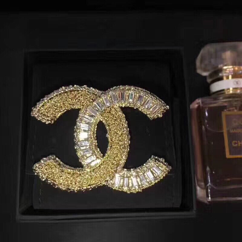 Martin Graham brooch in polished metal-tone